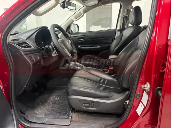 MITSUBISHI-L200 TRITON-2.4 16V TURBO DIESEL SPORT HPE CD 4P 4X4 AUTOMÁTICO MITSUBISHI-L200 TRITON-2021