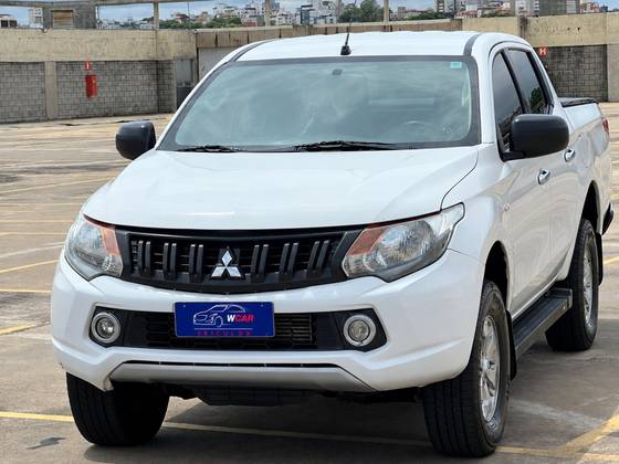 MITSUBISHI L200 TRITON 2.4 16V TURBO DIESEL SPORT GLX CD 4P 4X4 MANUAL
