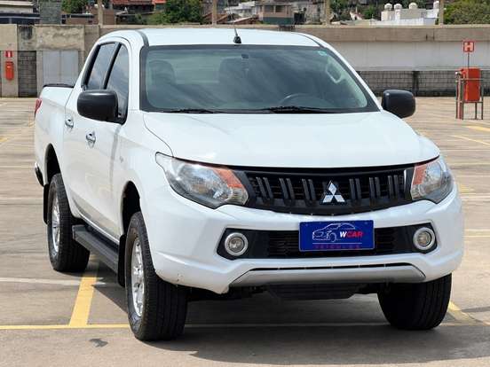 MITSUBISHI-L200 TRITON-2.4 16V TURBO DIESEL SPORT GLX CD 4P 4X4 MANUAL MITSUBISHI-L200 TRITON-2018