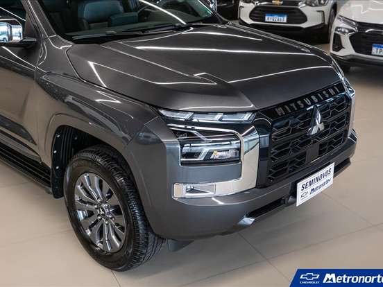 MITSUBISHI-L200 TRITON-2.4 16V TURBO DIESEL SPORT HPE CD 4P 4X4 AUTOMÁTICO MITSUBISHI-L200 TRITON-2025