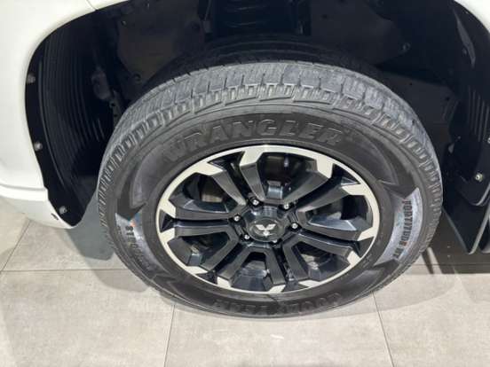 MITSUBISHI-L200 TRITON-2.4 16V TURBO DIESEL SPORT HPE CD 4P 4X4 AUTOMÁTICO MITSUBISHI-L200 TRITON-2023