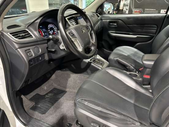MITSUBISHI-L200 TRITON-2023