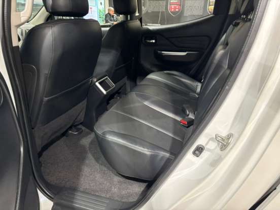 MITSUBISHI-L200 TRITON-2023