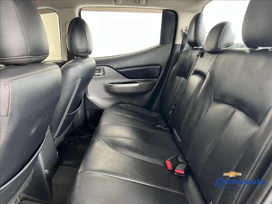 MITSUBISHI-L200 TRITON-2.4 16V TURBO DIESEL SPORT HPE CD 4P 4X4 AUTOMÁTICO MITSUBISHI-L200 TRITON-2019