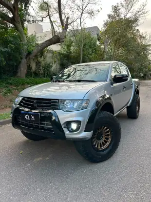 MITSUBISHI-L200 TRITON-3.2 HPE 4X4 CD 16V TURBO INTERCOOLER DIESEL 4P AUTOMÁTICO MITSUBISHI-L200 TRITON-2016