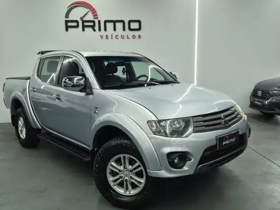 MITSUBISHI-L200 TRITON-3.2 HPE 4X4 CD 16V TURBO INTERCOOLER DIESEL 4P AUTOMÁTICO MITSUBISHI-L200 TRITON-2015