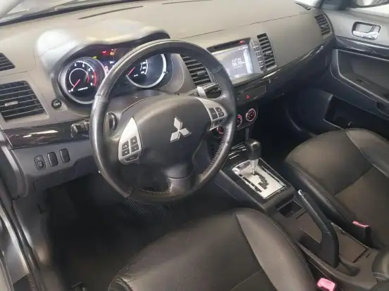 MITSUBISHI-LANCER-2.0 GT 16V GASOLINA 4P AUTOMÁTICO MITSUBISHI-LANCER-2013