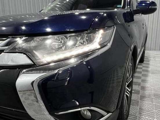 MITSUBISHI-OUTLANDER-2.2 4X4 16V DIESEL 4P AUTOMÁTICO MITSUBISHI-OUTLANDER-2018
