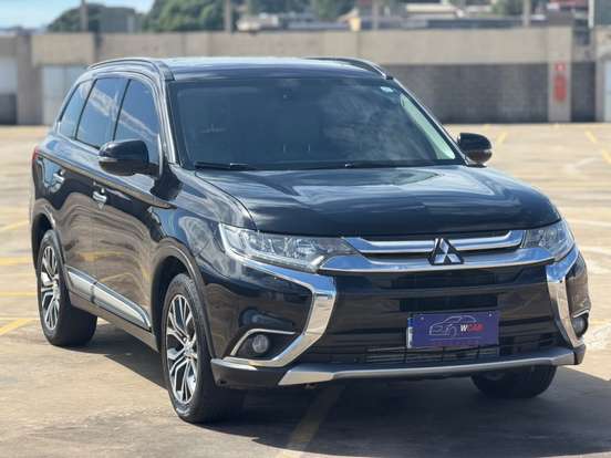 MITSUBISHI-OUTLANDER-2015