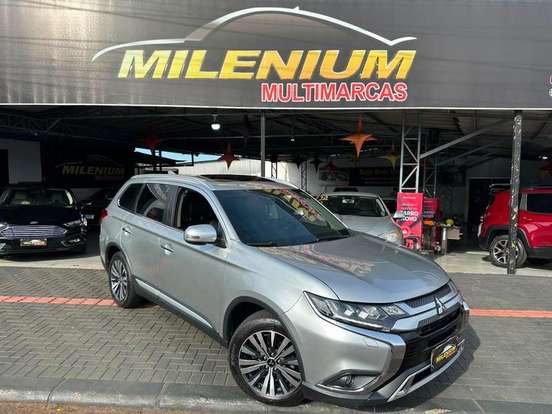 MITSUBISHI-OUTLANDER-2018