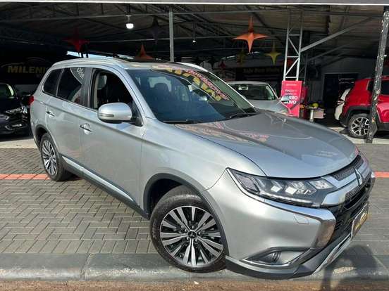 MITSUBISHI-OUTLANDER-2018