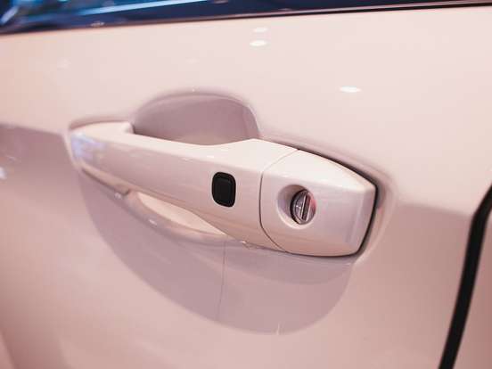 MITSUBISHI-OUTLANDER-2.4 PHEV SIGNATURE S-AWC DHT MITSUBISHI-OUTLANDER-2025