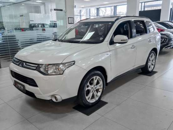 MITSUBISHI-OUTLANDER-3.0 GT 4X4 V6 24V GASOLINA 4P AUTOMÁTICO MITSUBISHI-OUTLANDER-2014