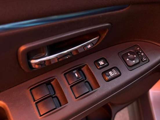 MITSUBISHI-OUTLANDER SPORT-2.0 MIVEC FLEX HPE AUTOMÁTICO MITSUBISHI-OUTLANDER SPORT-2021