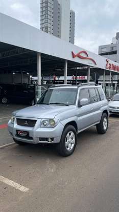 MITSUBISHI-PAJERO-2009