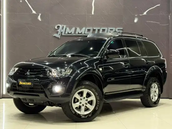 MITSUBISHI-PAJERO-2016