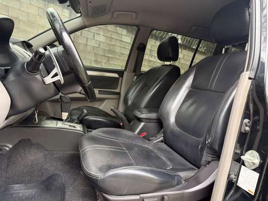 MITSUBISHI-PAJERO-2016