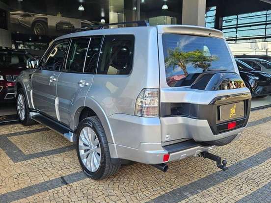 MITSUBISHI-PAJERO FULL-3.8 HPE 4X4 V6 24V GASOLINA 4P AUTOMÁTICO MITSUBISHI-PAJERO FULL-2018
