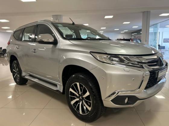 MITSUBISHI PAJERO SPORT 2.4 16V MIVEC TURBO DIESEL HPE AWD AUTOMÁTICO
