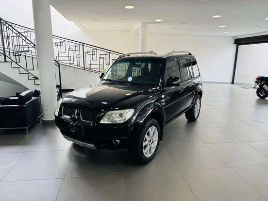 MITSUBISHI-PAJERO TR4-2010