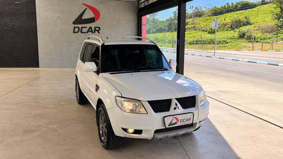 MITSUBISHI PAJERO TR4 2.0 4X2 16V 140CV FLEX 4P AUTOMÁTICO