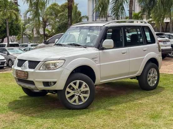 MITSUBISHI-PAJERO TR4-2.0 4X4 16V FLEX 4P MANUAL MITSUBISHI-PAJERO TR4-2011