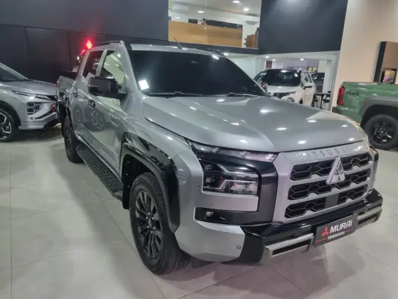 MITSUBISHI TRITON 2.4 BITURBO DIESEL CD KATANA 4X4 AUTOMÁTICO