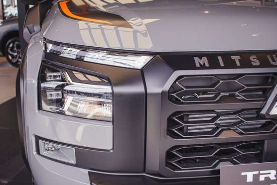 MITSUBISHI-TRITON-2026