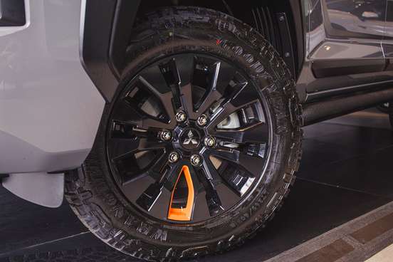 MITSUBISHI-TRITON-2.4 BITURBO DIESEL CD SAVANA 4X4 AUTOMÁTICO MITSUBISHI-TRITON-2026