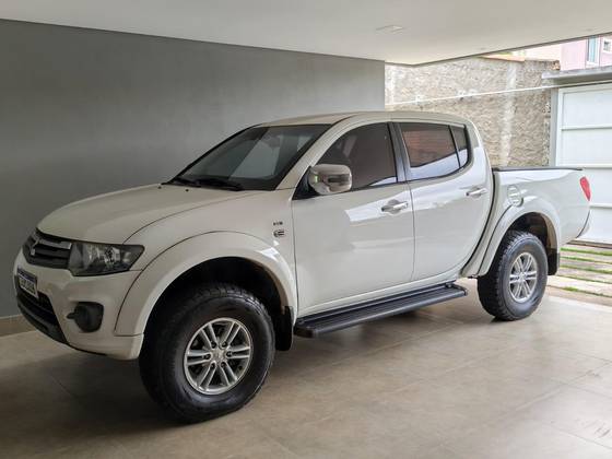 MITSUBISHI L200 TRITON 3.2 HPE 4X4 CD 16V TURBO INTERCOOLER DIESEL 4P MANUAL