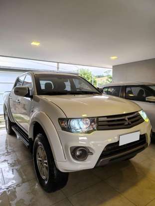 MITSUBISHI-L200 TRITON-3.2 HPE 4X4 CD 16V TURBO INTERCOOLER DIESEL 4P MANUAL MITSUBISHI-L200 TRITON-2015