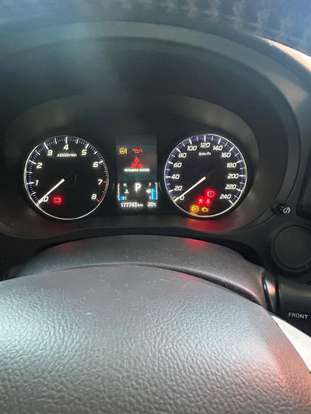 MITSUBISHI-OUTLANDER-2.0 16V GASOLINA 4P AUTOMÁTICO MITSUBISHI-OUTLANDER-2014