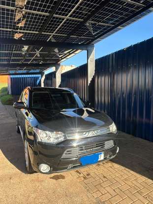 MITSUBISHI-OUTLANDER-2014