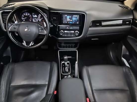 MITSUBISHI-OUTLANDER-2.0 16V GASOLINA 4P AUTOMÁTICO MITSUBISHI-OUTLANDER-2016