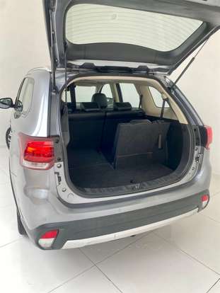 MITSUBISHI-OUTLANDER-2017