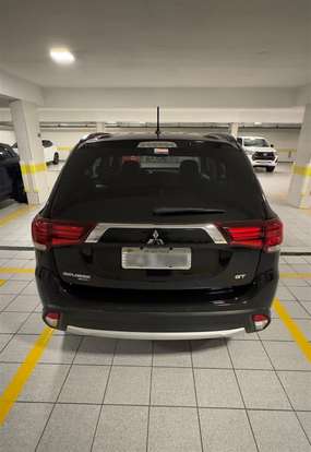 MITSUBISHI-OUTLANDER-2016