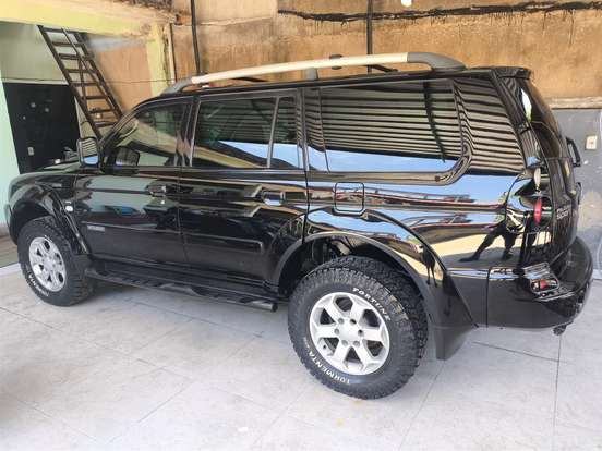 MITSUBISHI-PAJERO-2.5 HD 4X4 8V TURBO INTERCOOLER DIESEL 4P MANUAL MITSUBISHI-PAJERO-2009