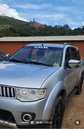 MITSUBISHI-PAJERO DAKAR-2010