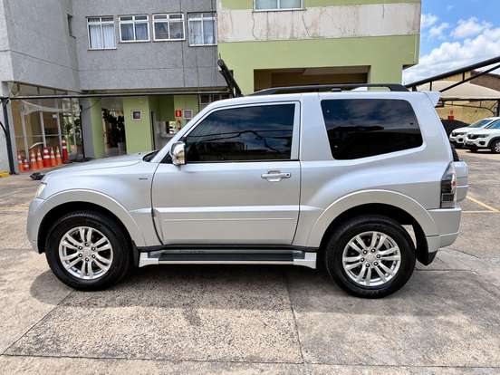 MITSUBISHI-PAJERO FULL-3.2 HPE 4X4 16V TURBO INTERCOOLER DIESEL 2P AUTOMÁTICO MITSUBISHI-PAJERO FULL-2011