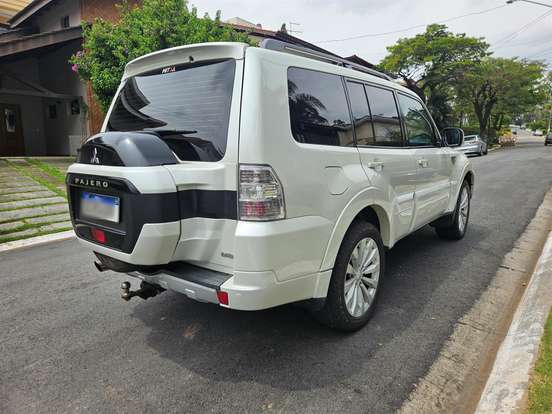 MITSUBISHI-PAJERO FULL-3.2 HPE 4X4 16V TURBO INTERCOOLER DIESEL 4P AUTOMÁTICO MITSUBISHI-PAJERO FULL-2018
