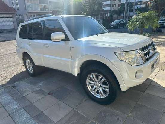 MITSUBISHI-PAJERO FULL-2012