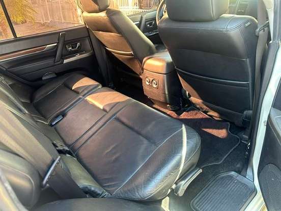 MITSUBISHI-PAJERO FULL-2012