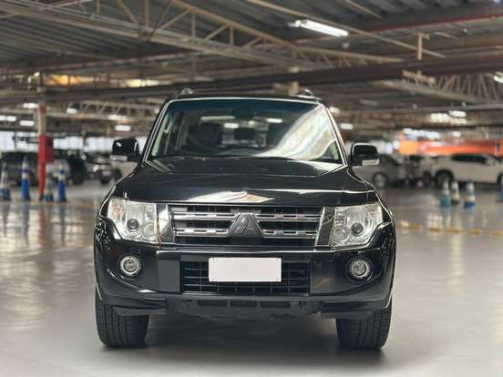 MITSUBISHI-PAJERO FULL-3.8 HPE 4X4 V6 24V GASOLINA 4P AUTOMÁTICO MITSUBISHI-PAJERO FULL-2013
