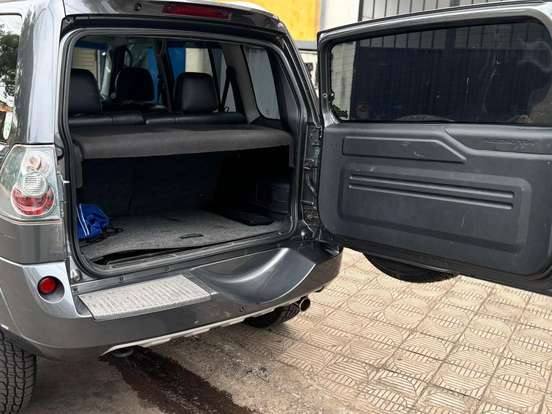 MITSUBISHI-PAJERO TR4-2.0 4X4 16V 140CV FLEX 4P AUTOMÁTICO MITSUBISHI-PAJERO TR4-2012