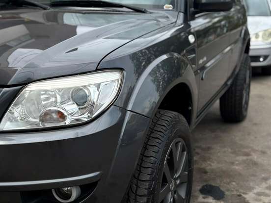 MITSUBISHI-PAJERO TR4-2.0 4X4 16V 140CV FLEX 4P AUTOMÁTICO MITSUBISHI-PAJERO TR4-2012