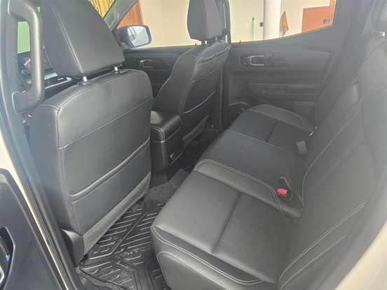 MITSUBISHI-TRITON-2.4 BITURBO DIESEL CD HPE 4X4 AUTOMÁTICO MITSUBISHI-TRITON-2025