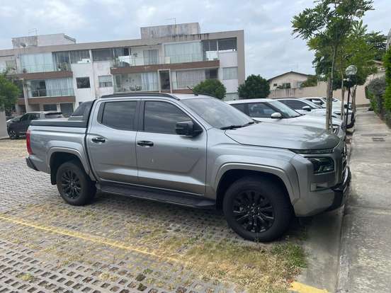 MITSUBISHI-TRITON-2025