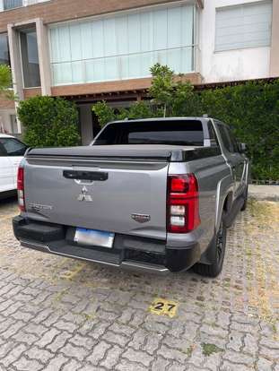MITSUBISHI-TRITON-2025