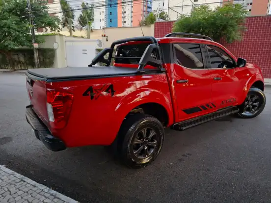 NISSAN-FRONTIER-2021