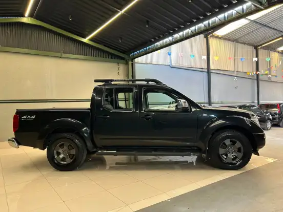 NISSAN-FRONTIER-2.5 LE 4X4 CD TURBO ELETRONIC DIESEL 4P AUTOMÁTICO NISSAN-FRONTIER-2012